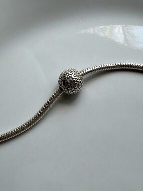 Pandora Lazy Daisy Clip
